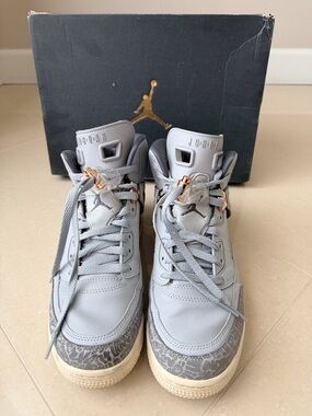Jordan Spizike high-top Wolf Grey Sneakers with Rose Gold Hardware